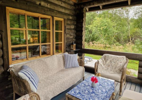 Seaside log-house 'Merehõbeda' with sauna and hot tub